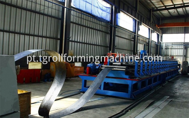 Road Guardrail Roll Forming Machine